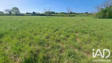 Terrain à bâtir à Saint-Front-de-Pradoux (24400)