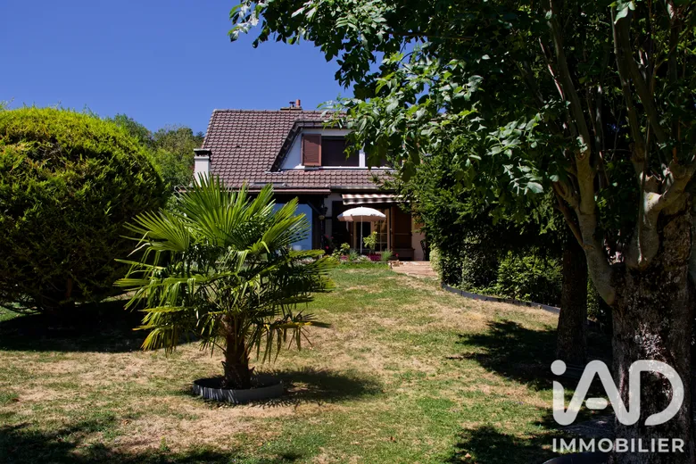 Maison 7 pièces 120 m² · à Villery · 120 m² · 245 000 €