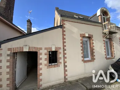 Maison traditionnelle à Ombrée d'Anjou (49420)