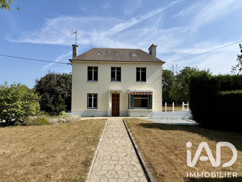 Maison 4 pièces 93 m² · à Le Pin · 93 m² · 210 000 €