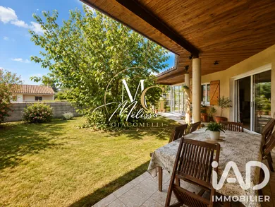 House in Saint-Selve (33650)