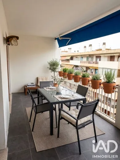 Appartement à Cagnes-sur-Mer (06800)