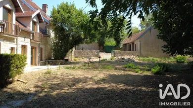 Appartement à École-Valentin (25480)