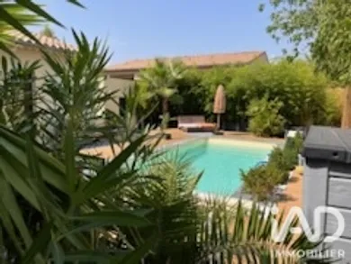 Traditional house in Malemort-du-Comtat (84570)