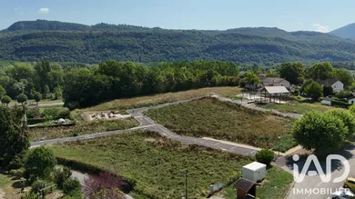 Terrain à bâtir à Cressin-Rochefort (01350)