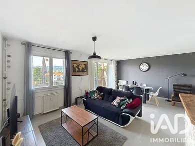 Apartment in Bourg-lès-Valence (26500)
