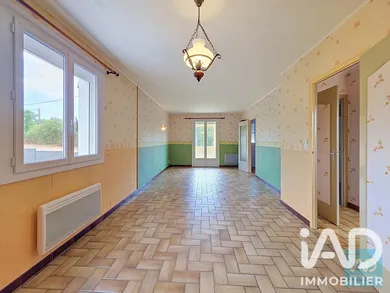 Detached house in Saint-Aubin-le-Cloud (79450)
