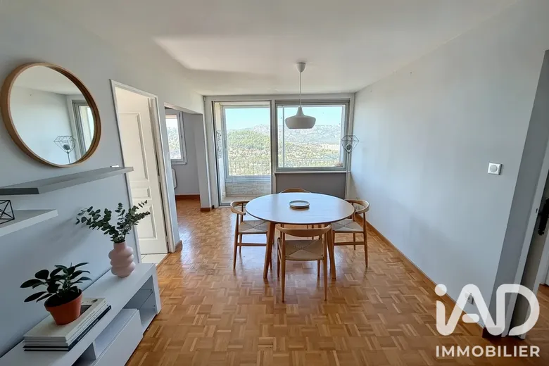 Appartement 4 pièces 86 m² · à Marseille · 86 m² · 225 000 €
