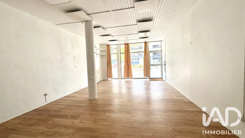 Droit au bail à Tinqueux (51430) · 43 m² · 24 500 €