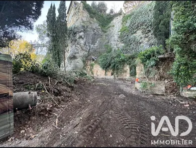 Immeuble à Villeneuve-lès-Avignon (30400)