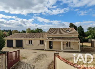 Maison à Saint-Sornin (16220)
