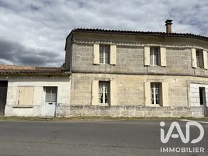 Village house in Saint-Martin-du-Bois (33910)