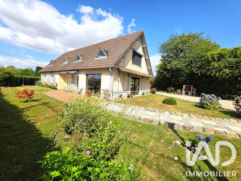 Maison 5 pièces 154 m² · à Saint-Jacques-sur-Darnétal · 154 m² · 418 000 €
