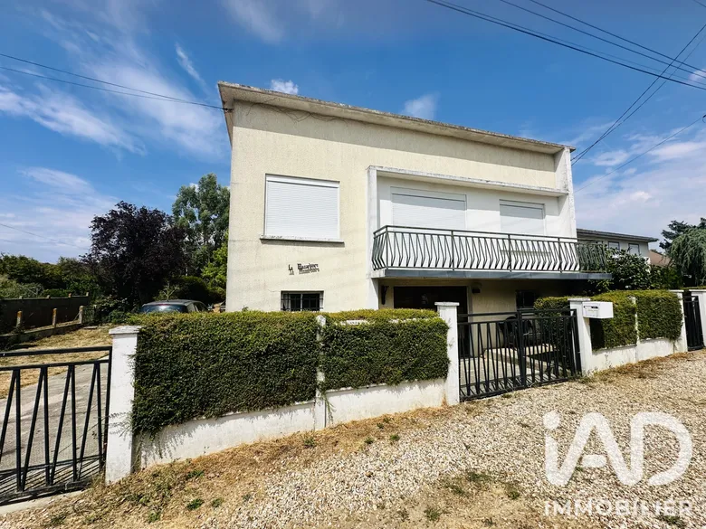 Maison 4 pièces 97 m² · à Belhomert-Guéhouville · 97,4 m² · 135 000 €