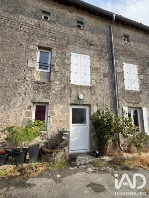 Townhouse in Azay-sur-Thouet (79130)