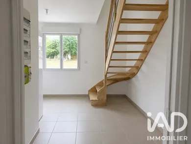 House in Neuilly-le-Vendin (53250)