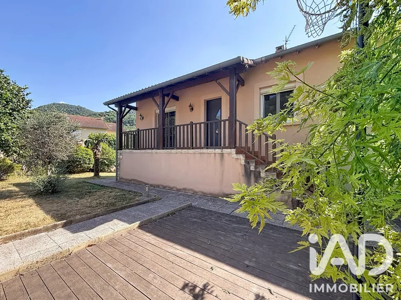 Maison 6 pièces 162 m² · à Saint-Affrique · 162 m² · 298 000 €
