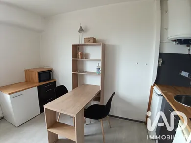 Apartment in Thouars (79100)