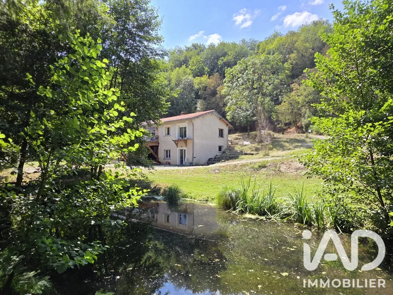Maison 6 pièces 132 m² · à Cambounès · 132 m² · 199 000 €