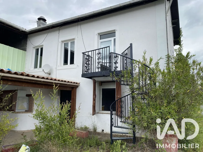 Murs commerciaux à Saint-Gaudens (31800) · 160 m² · 159 000 €