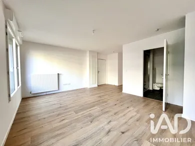 Studio à Massy (91300)