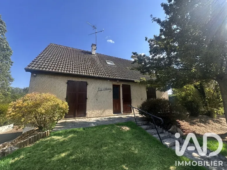 Maison 7 pièces 117 m² · à Saint-Lubin-des-Joncherets · 117 m² · 179 000 €