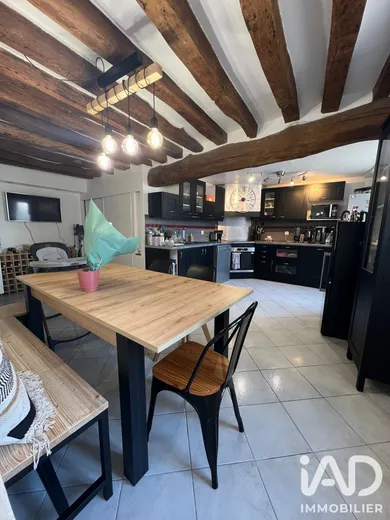 Maison à Chanteloup-les-Vignes (78570)