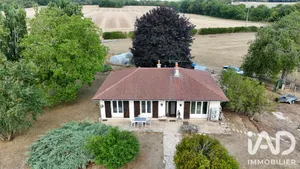 Maison de campagne à Nesle-et-Massoult (21330)