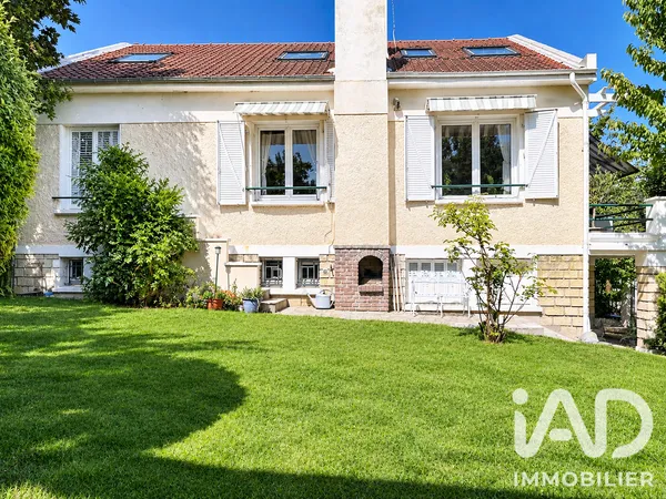 Maison à Le Mesnil-le-Roi (78600) photo 2