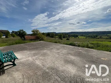 Maison de village à Arinthod (39240)
