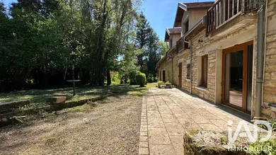 Appartement à École-Valentin (25480)