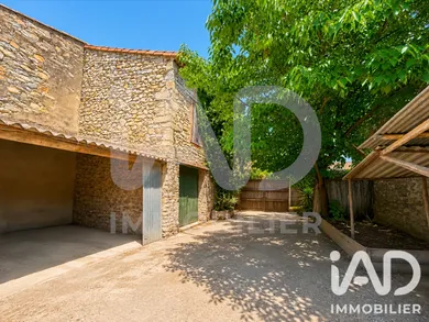 Maison de ville à Cannes-et-Clairan (30260)
