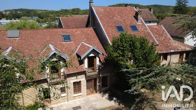 Appartement à École-Valentin (25480)