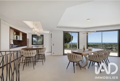 Maison d'architecte à Mandelieu-la-Napoule (06210)