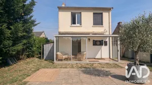 Maison de village à Barenton-Bugny (02000)