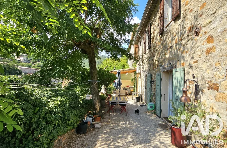Maison 6 pièces 193 m² · à Robiac-Rochessadoule · 193 m² · 249 000 €