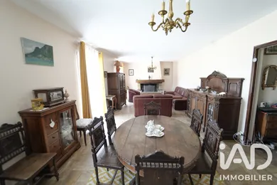 Maison traditionnelle à Vulaines-sur-Seine (77870)