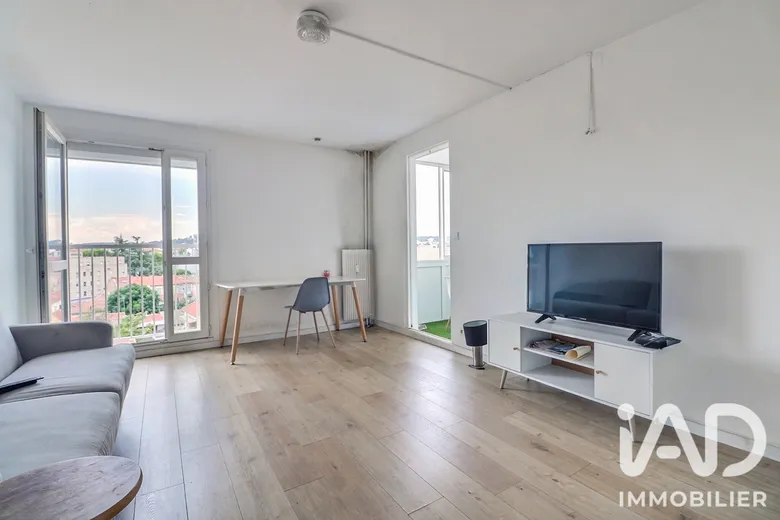 Appartement 4 pièces 69 m² · à Nîmes · 69 m² · 85 000 €