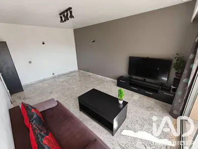 Appartement à Villeneuve-Loubet (06270)