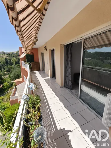 Appartement à Villeneuve-Loubet (06270)