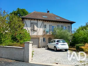 Maison traditionnelle à Larche (19600)