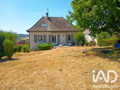 Maison traditionnelle à Larche (19600)