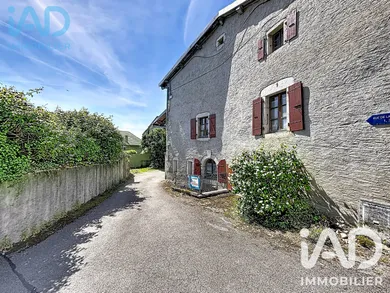 Village house in Saint-Jean-de-Gonville (01630)
