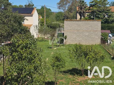 Garage in Canet (11200)