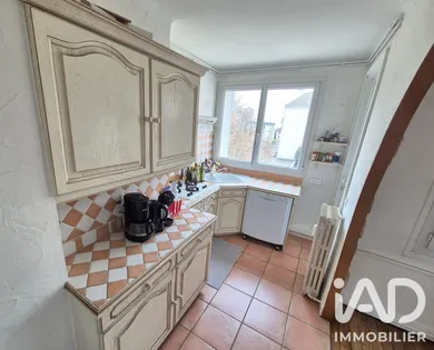 Apartment in Troyes (10000)