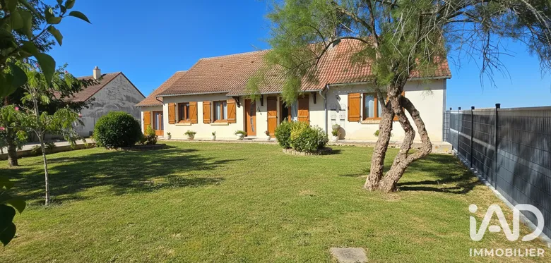 Maison 6 pièces 136 m² · à Plaimpied-Givaudins · 136 m² · 239 000 €