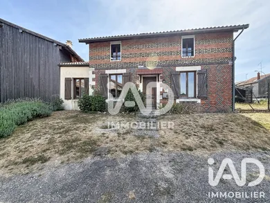 House in Verrières (51800)