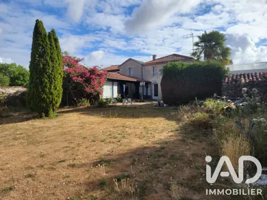 House in Réaumur (85700)