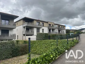 Apartment in Saint-Paul-en-Jarez (42740)