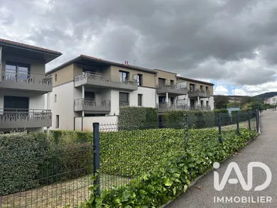 Apartment in Saint-Paul-en-Jarez (42740)